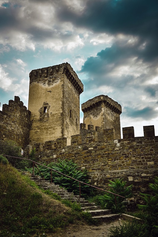Фотографія Генуэзская крепость. Башни. / Никита Задорожный / photographers.ua