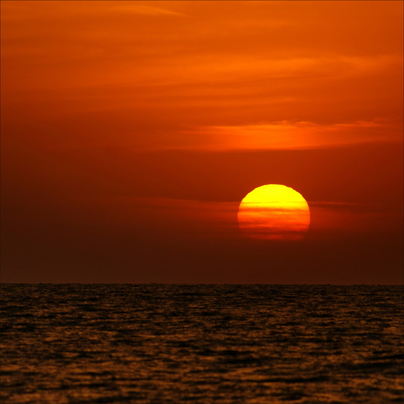 Фотографія Red sunrise 2. / Вл-р Гармаш (Mordatiy_1) / photographers.ua
