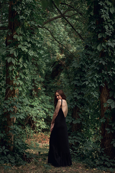 Фотографія Девушка в черном платье / Евгения Шугалия / photographers.ua