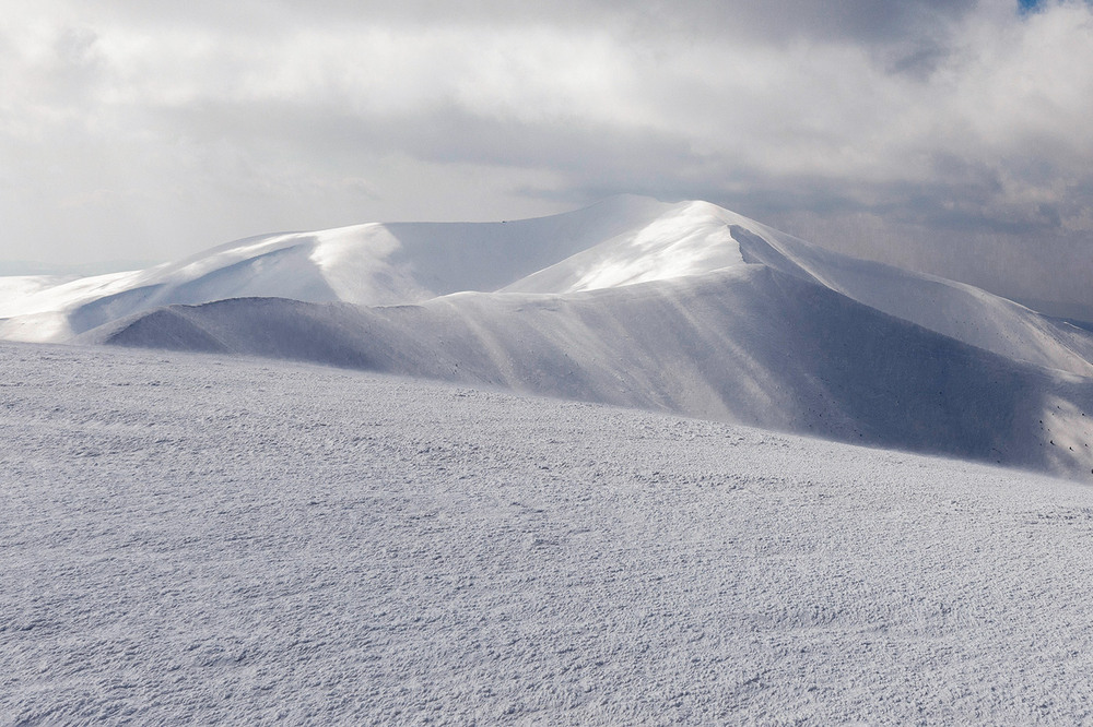 Фотографія сніго-льодяна пустеля або 50 відтінків сірого на полонина Боржава / Ігор Гвоздецький / photographers.ua