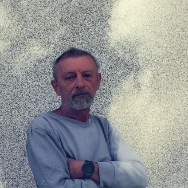 Фотографія Поринаючи у хмари. Автопортрет / Юрій Лабай / photographers.ua