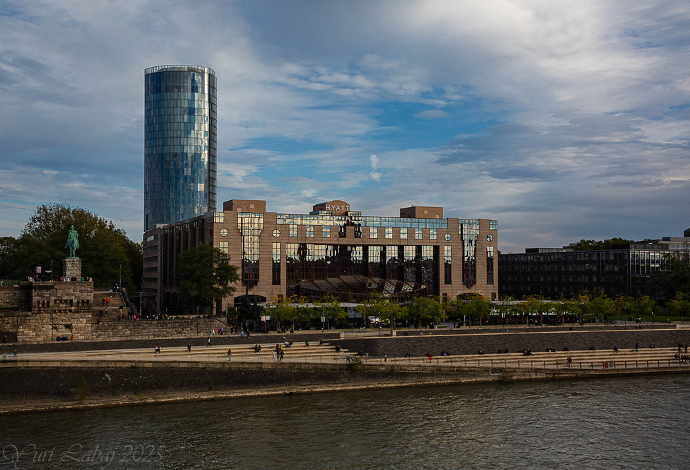 Фотографія Köln Triangle / Юрій Лабай / photographers.ua