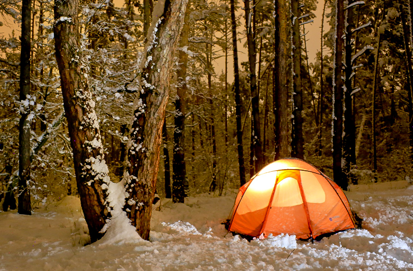 Фотографія Стоянка в зимнем лесу / Vlad Chumachenko / photographers.ua