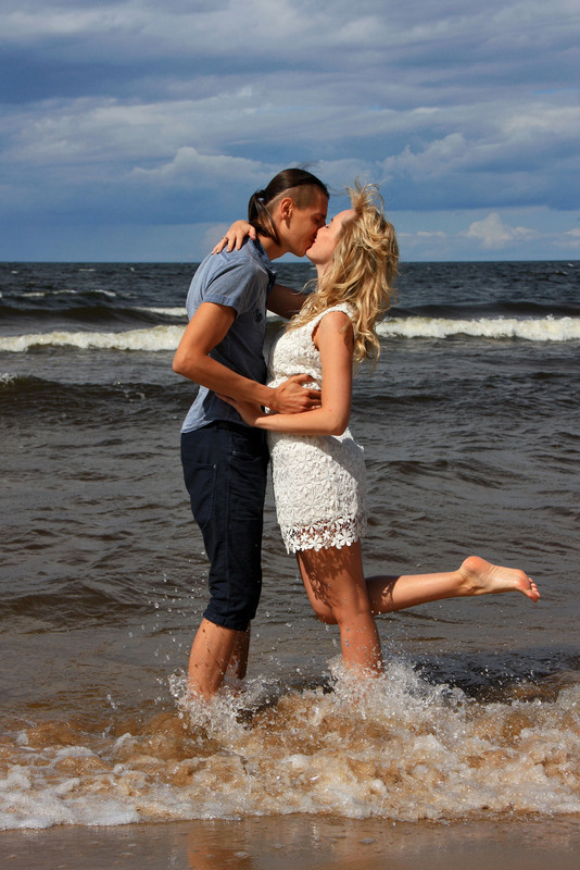 Фотографія И сладким кажется на берегу поцелуй солёных губ / Алекс Сергіїв / photographers.ua