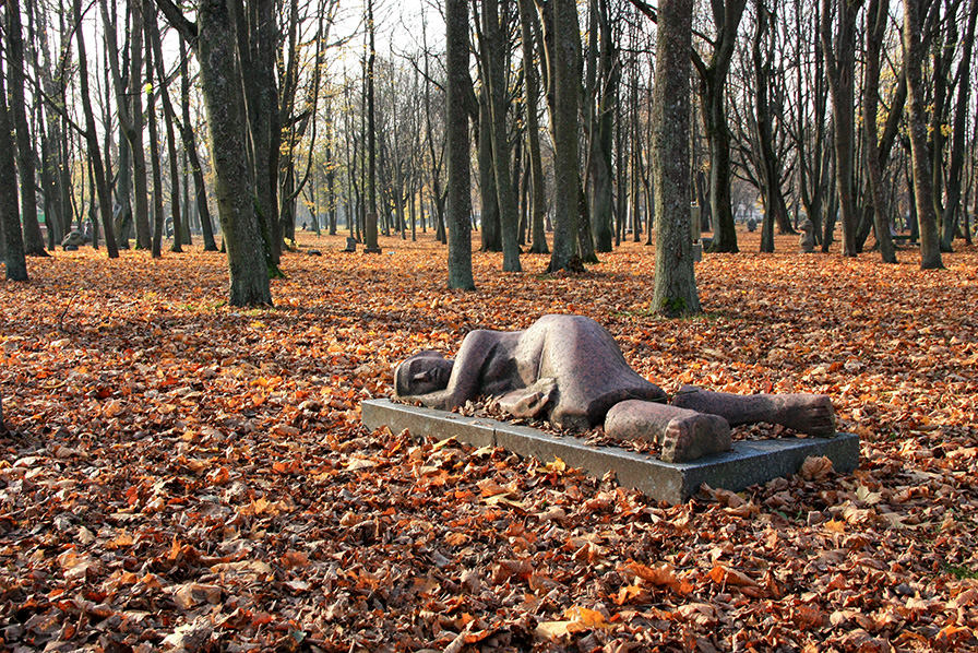 Фотографія Осінь в Парку скульптур у Клайпеді / Алекс Сергіїв / photographers.ua