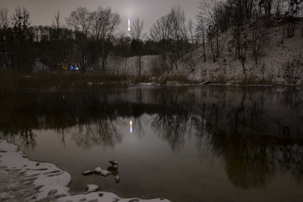 Фотографія Нічне озеро в парку Знесіння / Лис Павло / photographers.ua