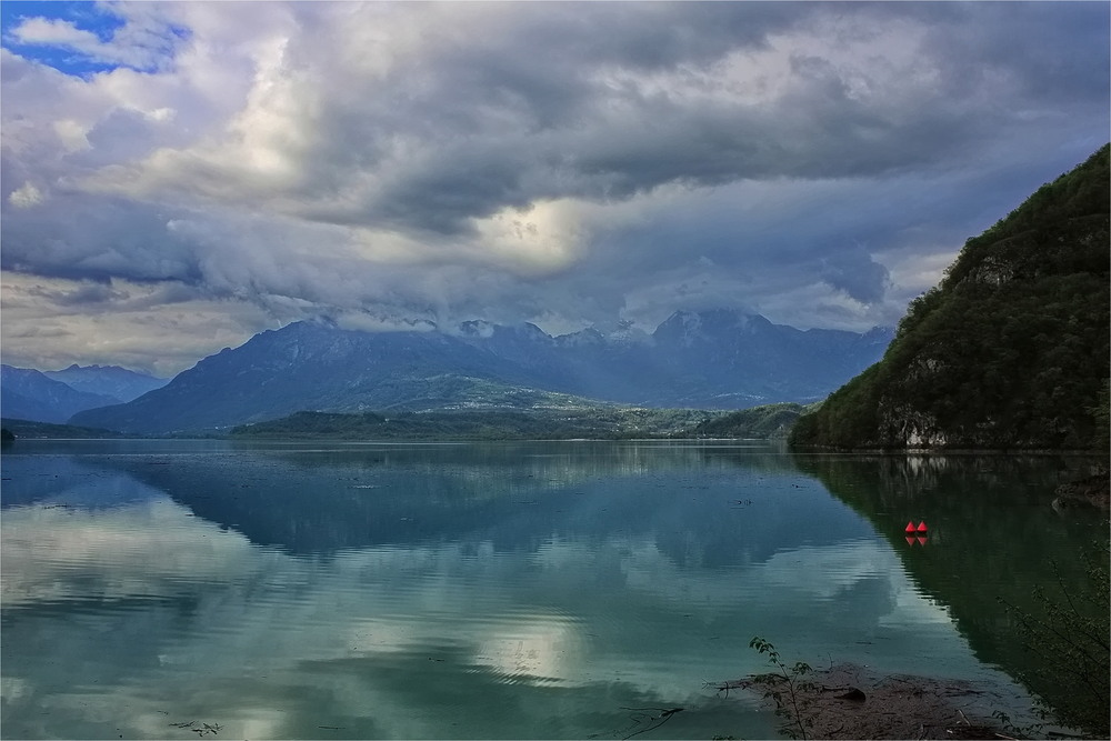 Фотографія Дощовим вечором над озером.. / Ірина Кулікова / photographers.ua