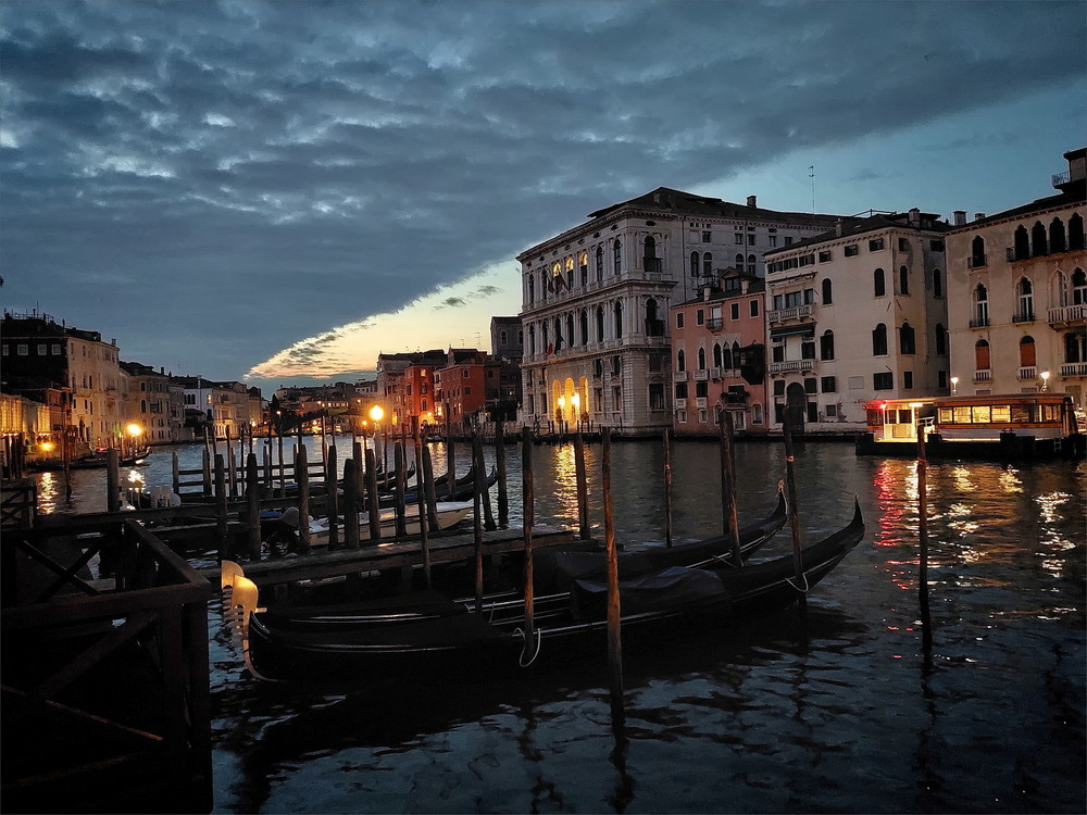 Фотографія Танці нічних відблисків на Гранд-каналі / Ірина Кулікова / photographers.ua
