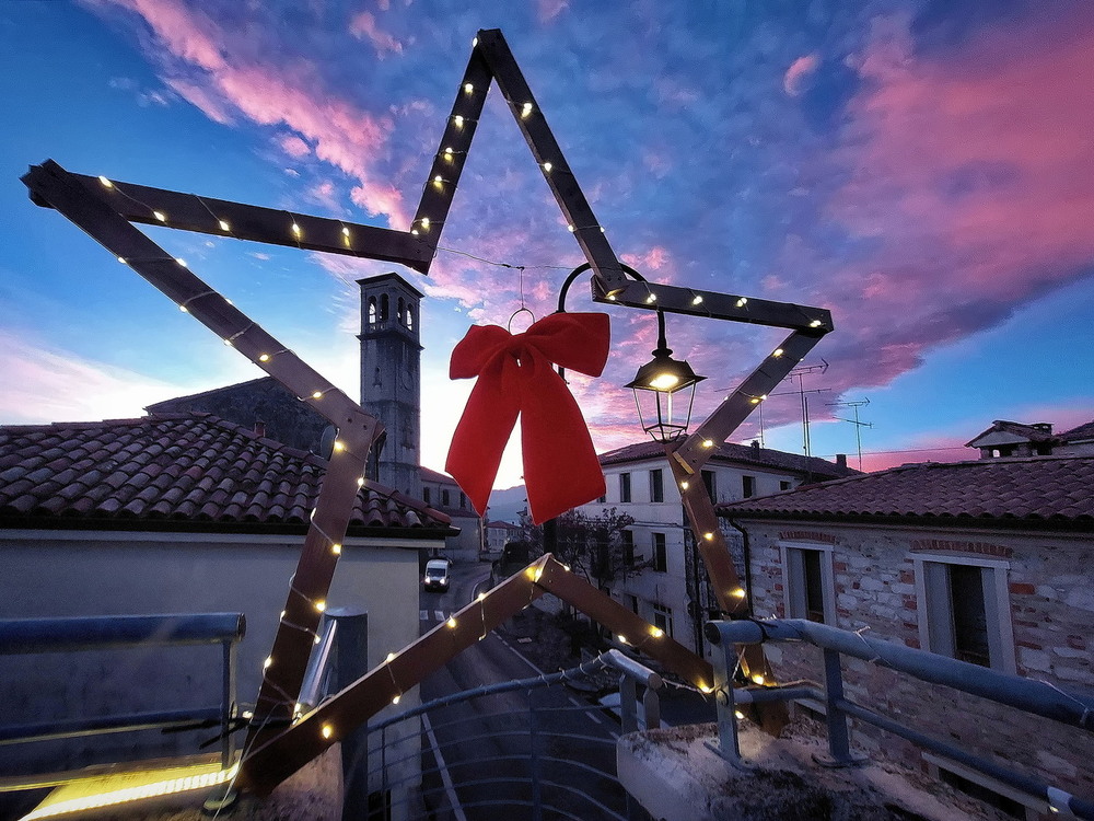 Фотографія Коли запалюють ліхтарі.. Присмеркові барви / Ірина Кулікова / photographers.ua