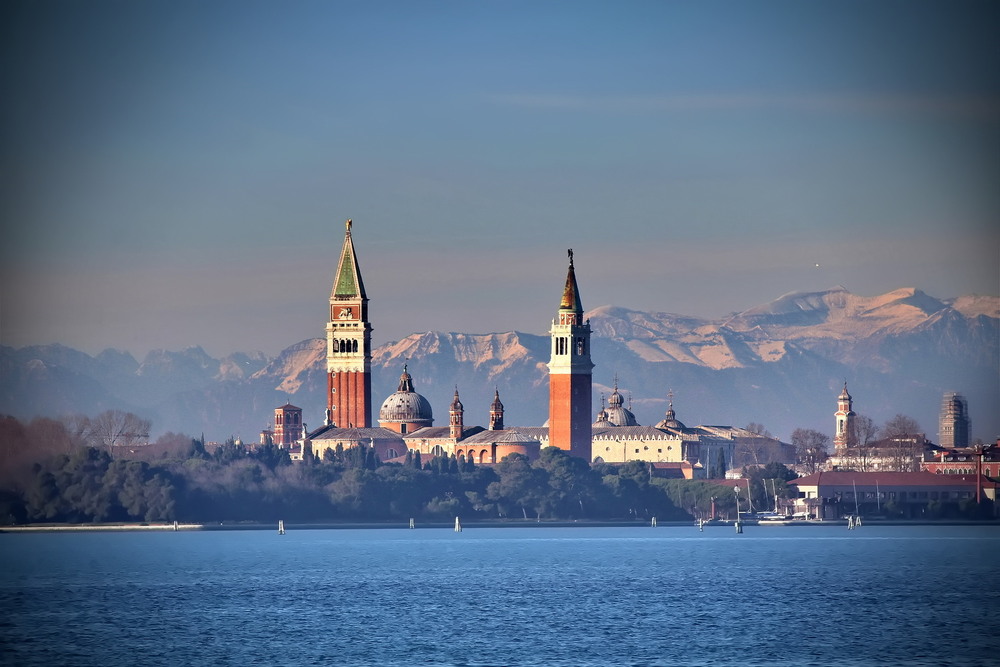 Фотографія Місто, що бачить гори / Ірина Кулікова / photographers.ua