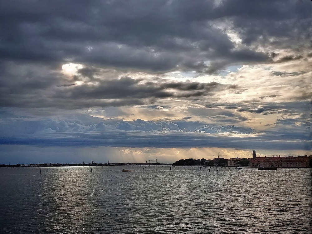 Фотографія Ранок, який невідомо що пророчить.. / Ірина Кулікова / photographers.ua