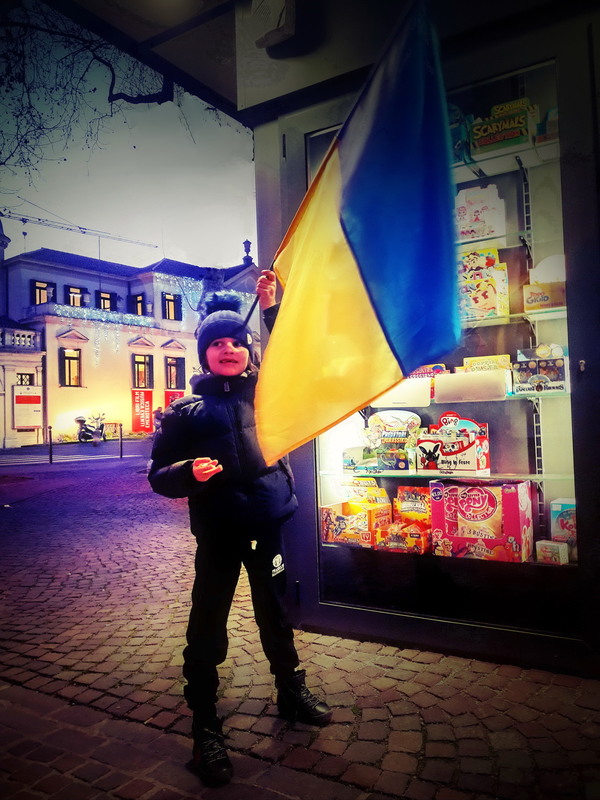 Фотографія Маленький італієць підтримує Україну / Ірина Кулікова / photographers.ua