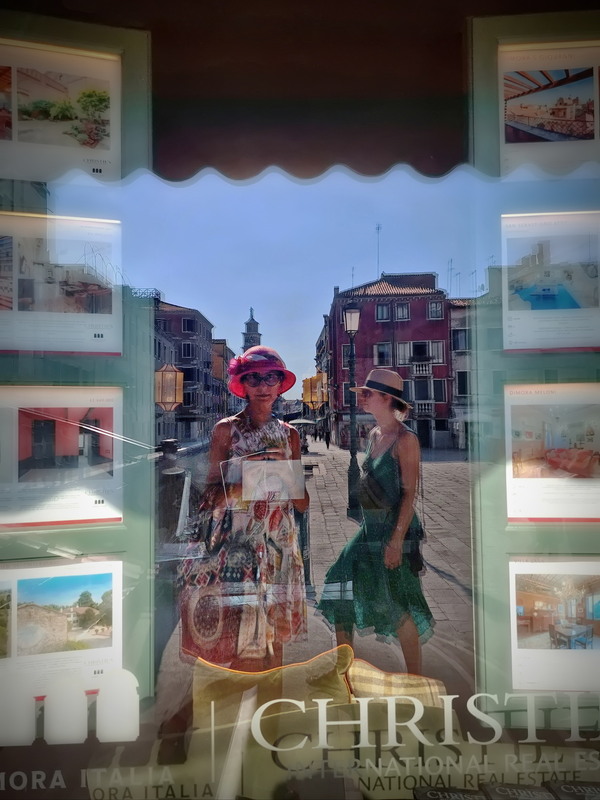 Фотографія Венеція. Літо.. Відображення.. Капелюшки.. / Ірина Кулікова / photographers.ua