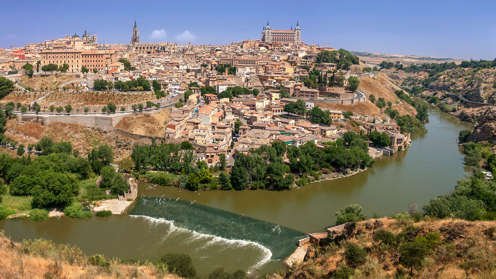 Фотографія На закруті річки Тахо,славне місто Толедо. Алькасар-праворуч (не здається!) / Капля Олександр / photographers.ua