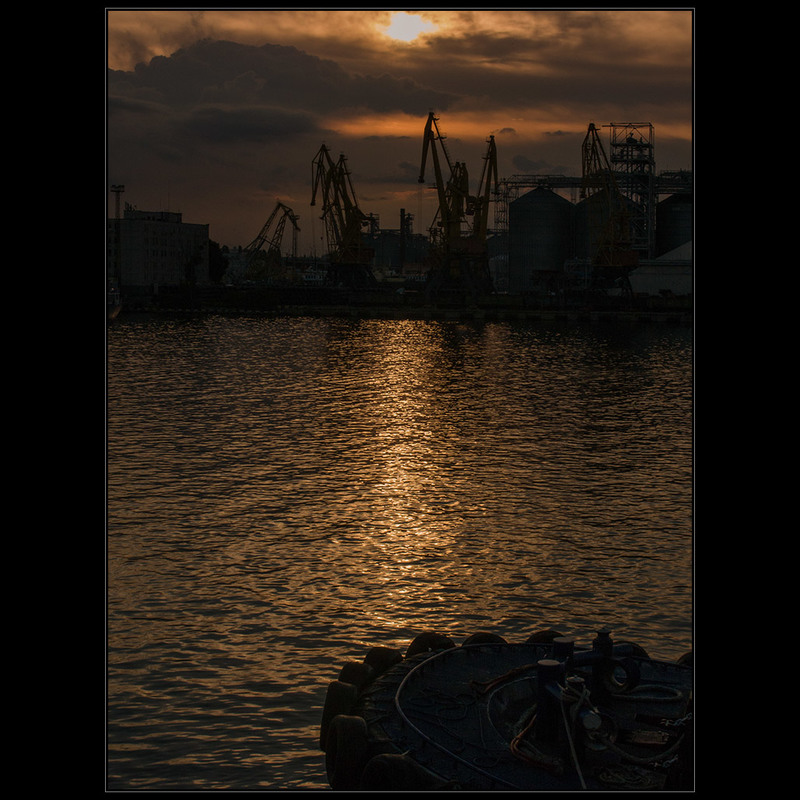 Фотографія Индустриальный пейзаж на закате) / Дмитрий Домбровский / photographers.ua