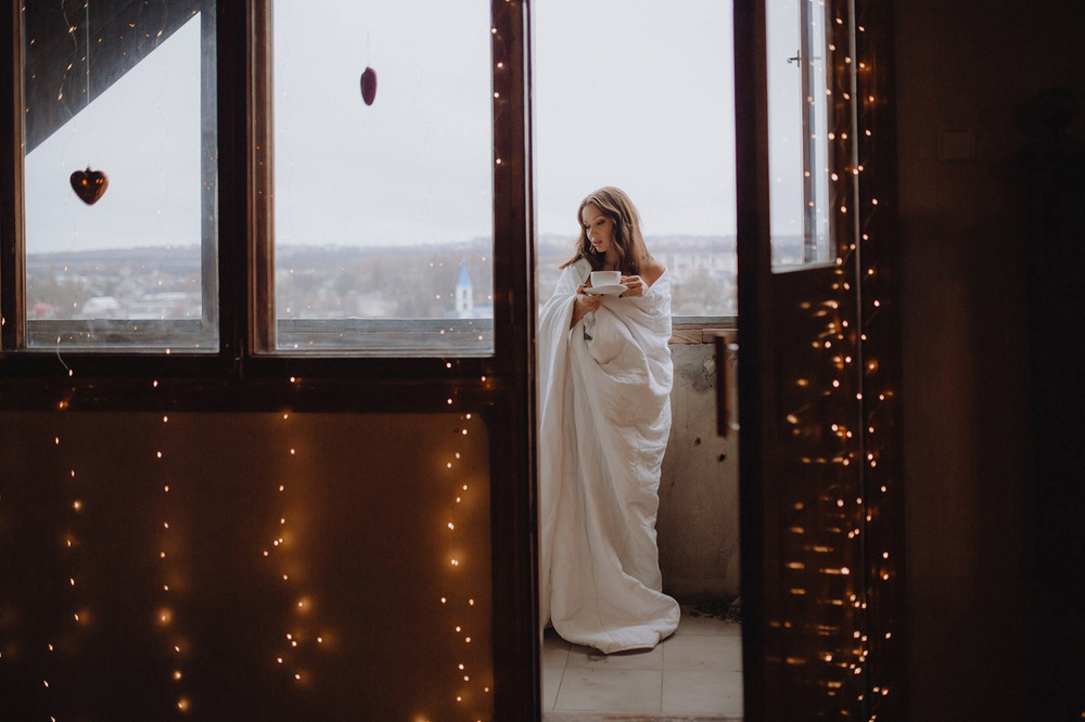 Фотографія Девушка на балконе / Надежда Разумная / photographers.ua