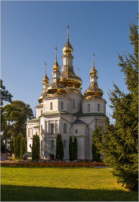 Фотографія Свято-Троїцький собор Густинського монастиря / Винницкий Роман / photographers.ua