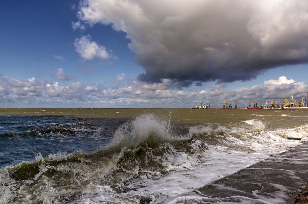 Фотографія Разбушевалось Азовское море... / Нилла Шарафан / photographers.ua