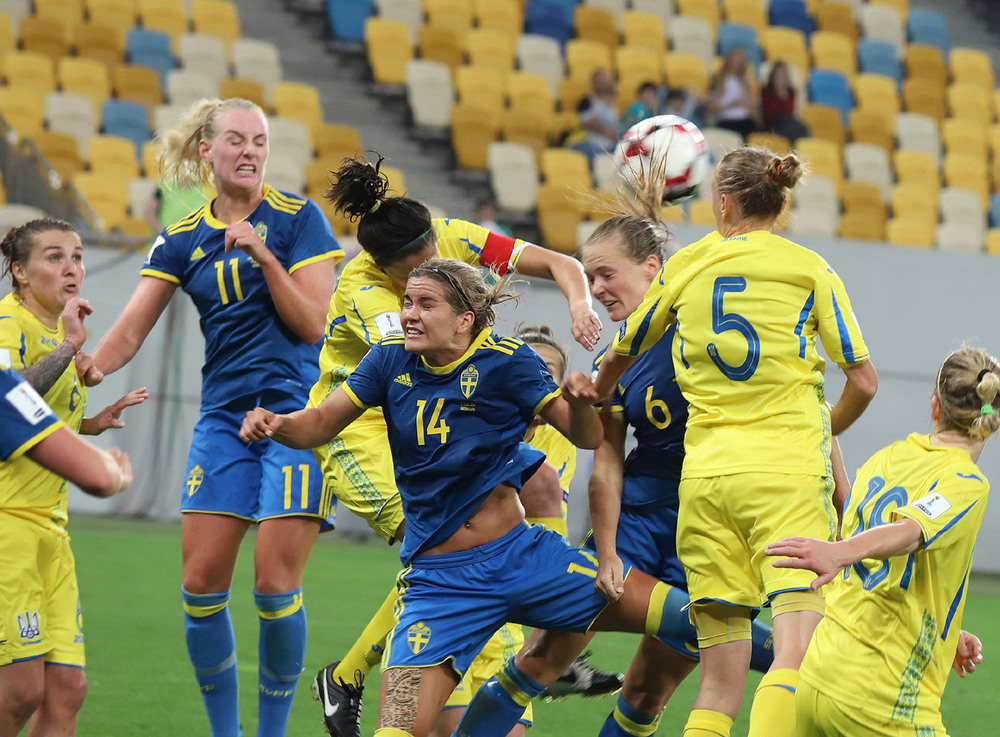 Фотографія І жінки грають у футбол... / Володимир Дубас / photographers.ua