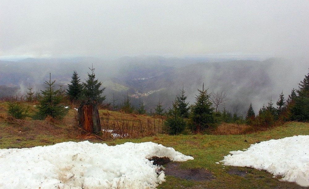 Фотографія Ещё в горах белеет снег / Roor Juri / photographers.ua