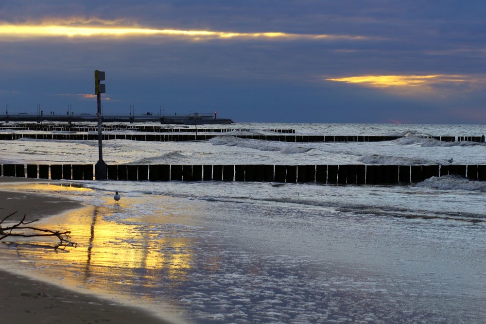 Фотографія Апрельский закат в Балтийском море / Roor Juri / photographers.ua