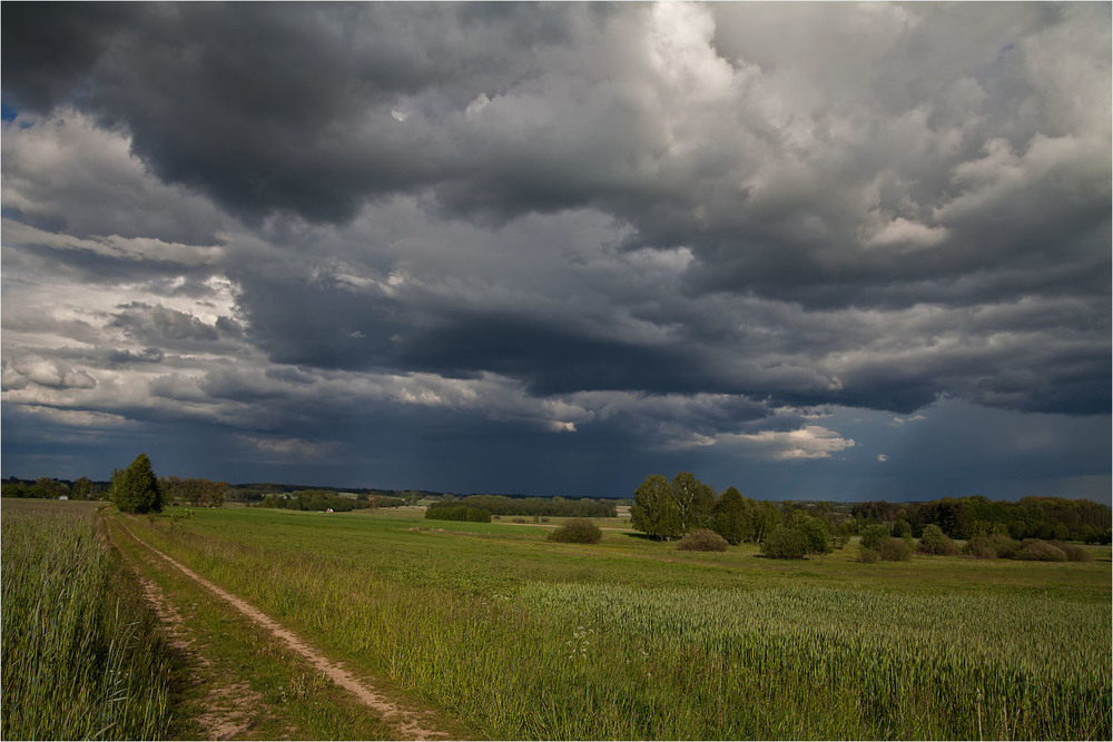 Фотографія наближається темна хмара - 2 / Павел Хмур / photographers.ua