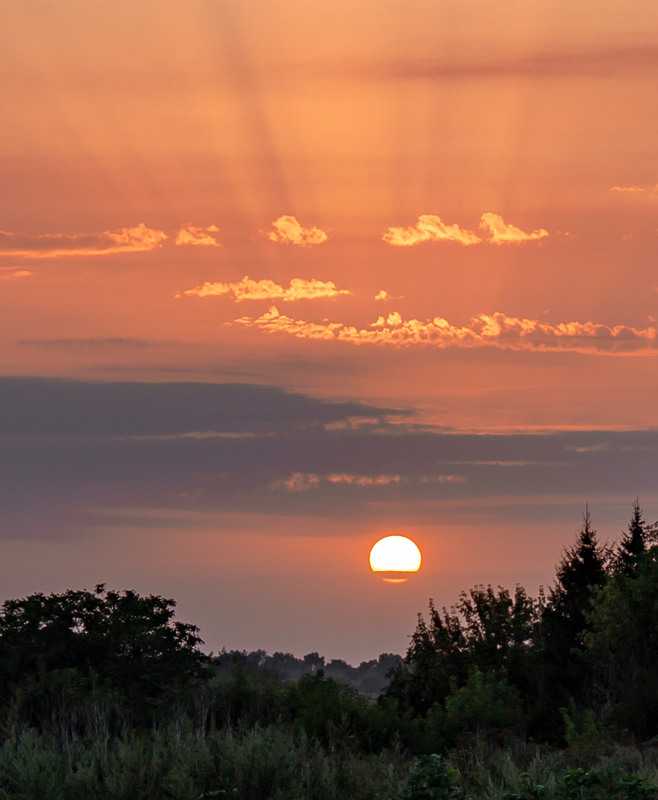Фотографія Сідає сонце за корчаківські пагорби. / Anton Yasenchuk / photographers.ua