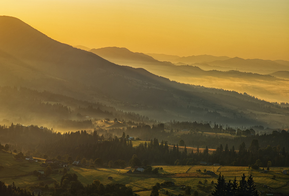Фотографія Під горою на світанку / Олександр Гучок / photographers.ua