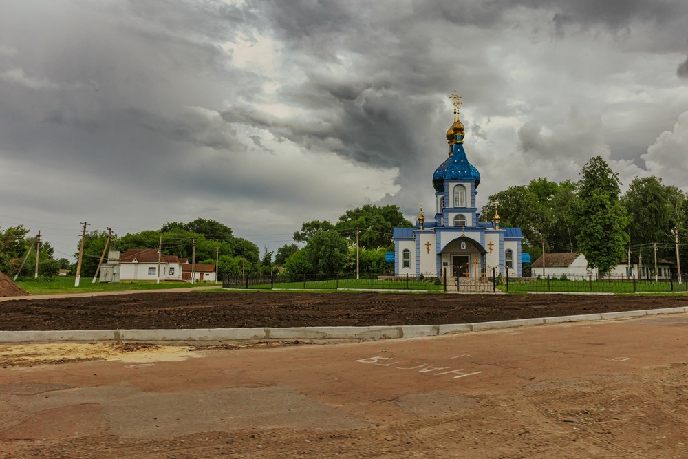 Фотографія Церква край дороги / Олександр / photographers.ua