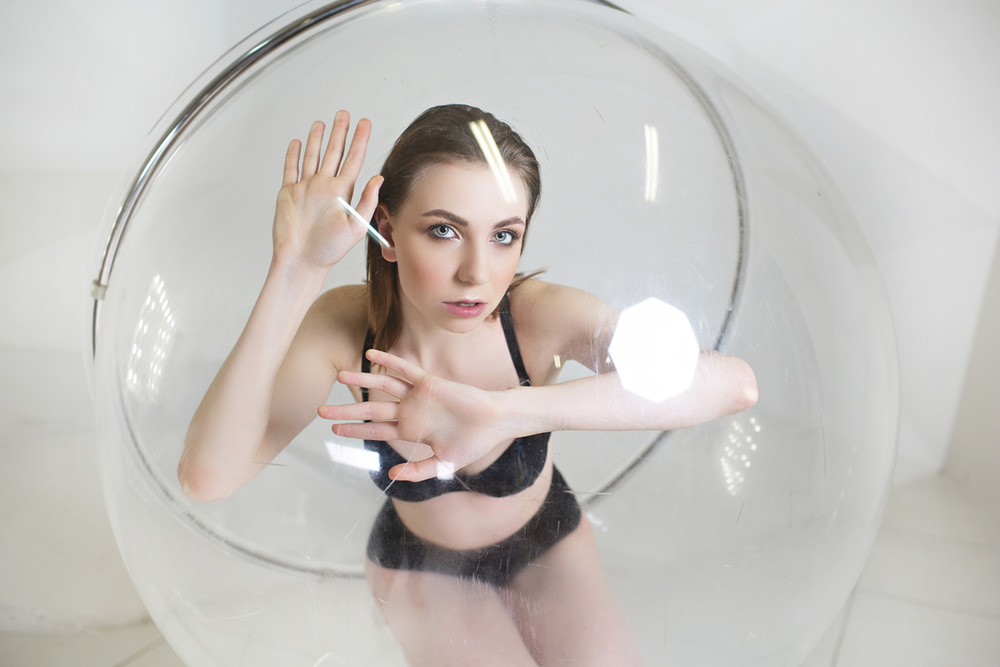 Фотографія Girl in bubble / Evgen Rounge / photographers.ua