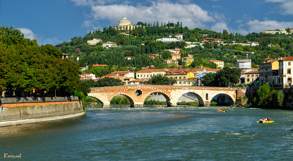 Фотографія прогулянка містом,  вздовж Адідже... / Вячеслав / photographers.ua