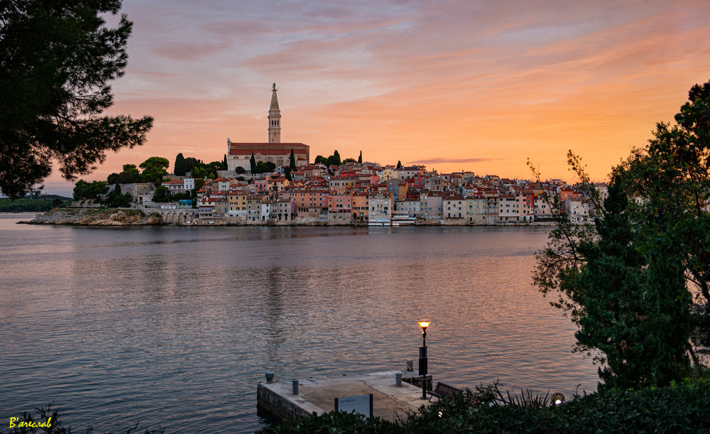 Фотографія світанкова Ровінь... / Вячеслав / photographers.ua