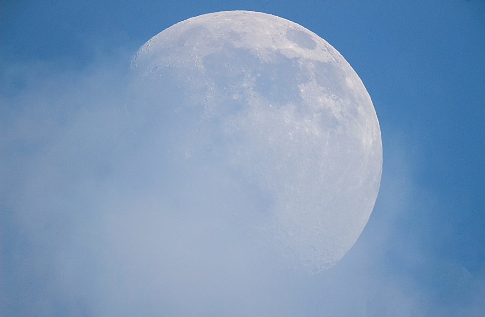 Фотографія Місяць у хмарах / Таня Свинарик-Іващенко / photographers.ua