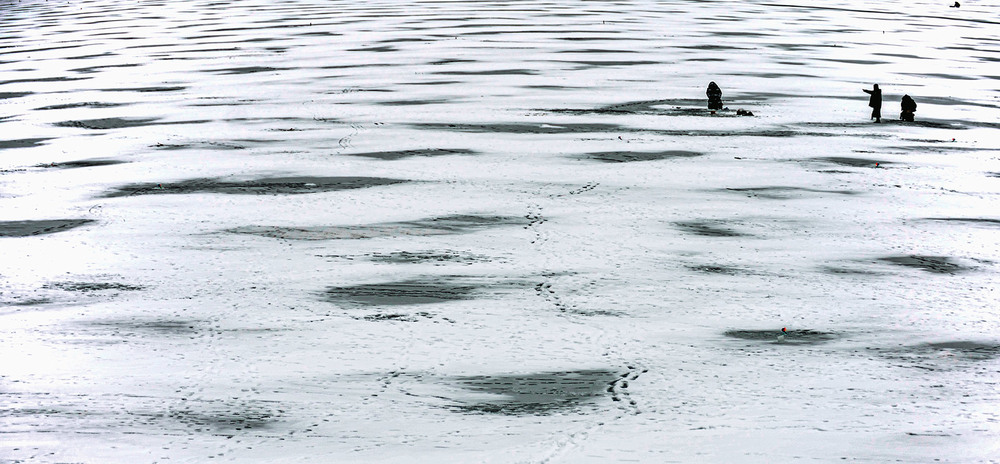 Фотографія "Fishermen on ice" / Alexander Zvir / photographers.ua