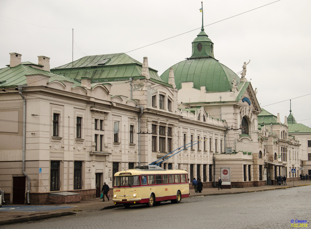 Фотографія Транспорт, який вписується в архітектуру / Олександр Михайлов / photographers.ua