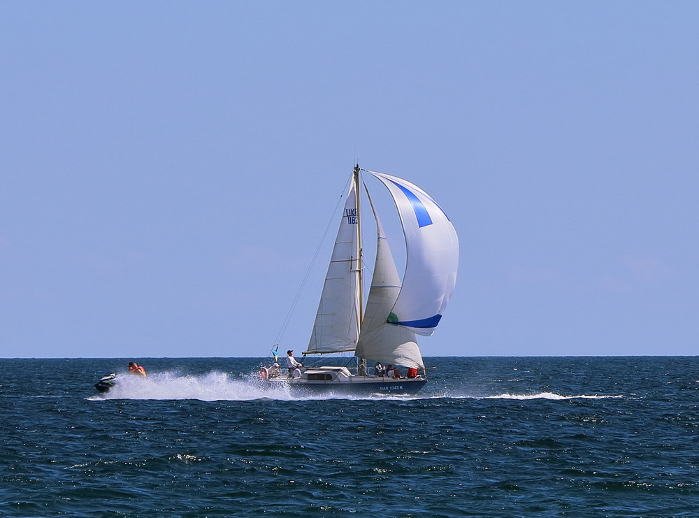 Фотографія Ветер по морю гуляет, да кораблик подгоняет.. / Егор Степанович / photographers.ua