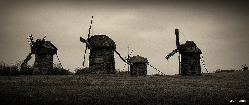 Фотографія Old wind power mills... / Arthur Kaminskiy / photographers.ua