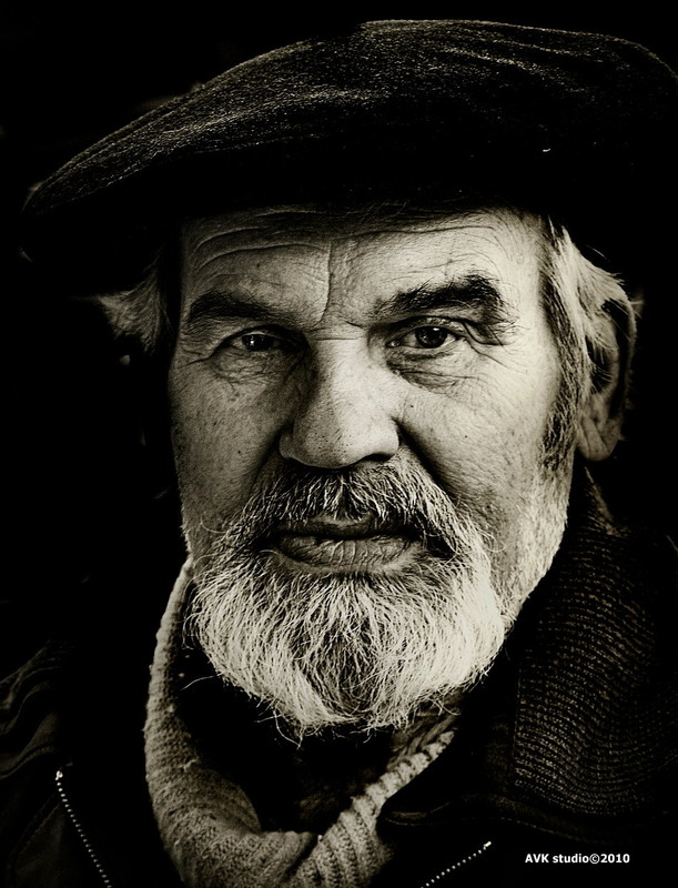 Фотографія Portrait of a bearded man in a cap / Arthur Kaminskiy / photographers.ua