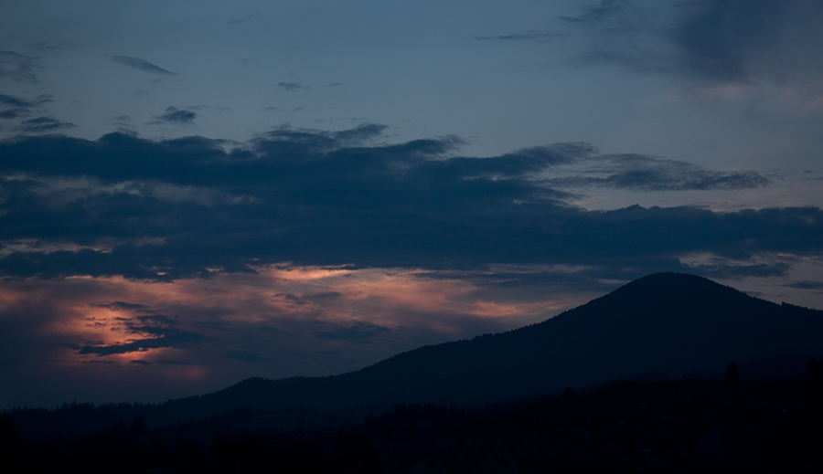 Фотографія Закат над "гуцульской Фудзиямой" / Skif / photographers.ua