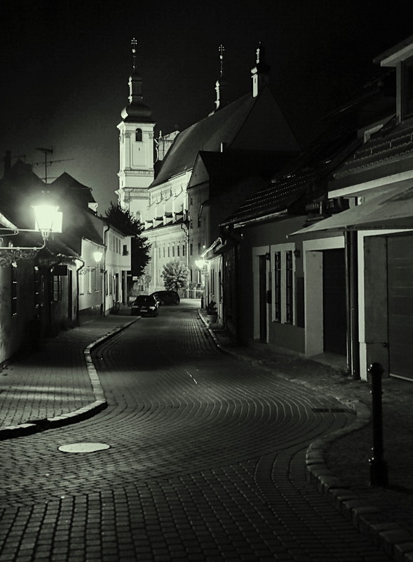 Фотографія ночная прогулка по Трнаве / Vitaliy Vasylevskyy / photographers.ua