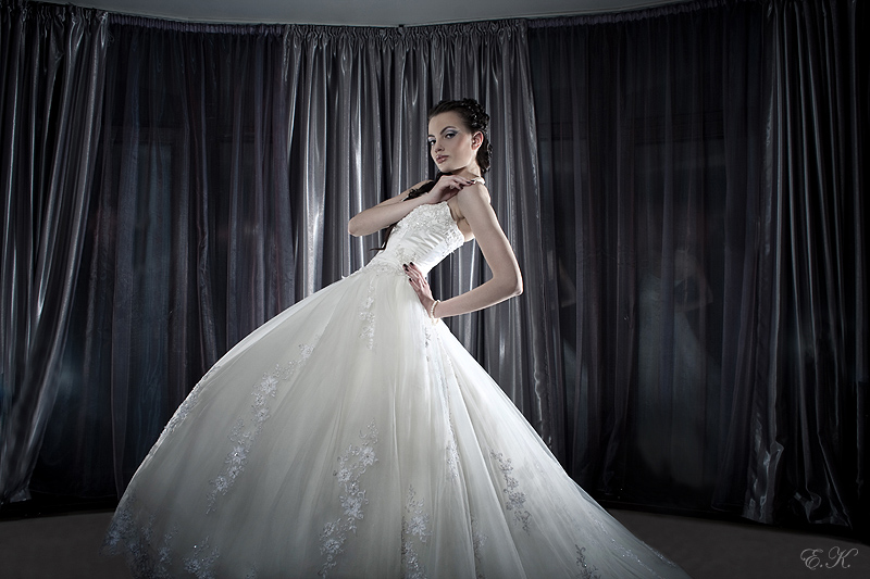 Фотографія в свадебном платье ! / Erik Kalibayev / photographers.ua