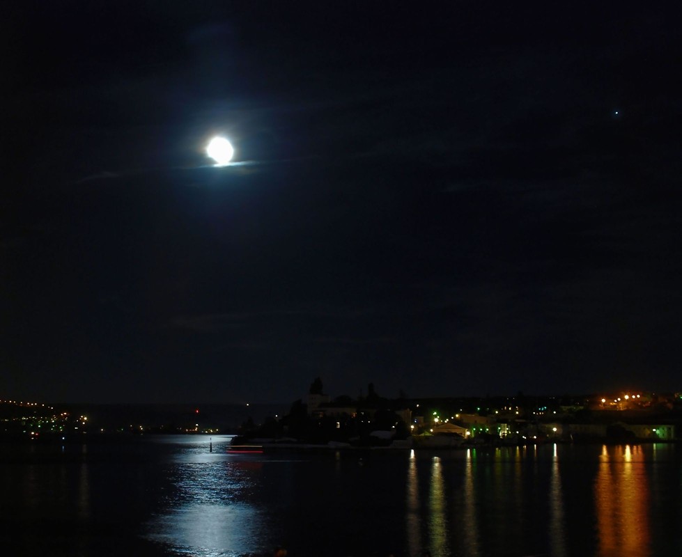 Фотографія лунная дорожка в Северной бухте / Александр Козленко / photographers.ua