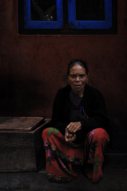 Фотографія Тибетская женщина с печеньем / Fotomafia (Олег Баженов) / photographers.ua