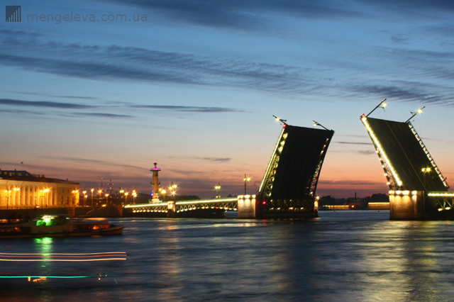 Фотографія Вже підняли та розвели мости.. (с) / Анна Менгелева / photographers.ua
