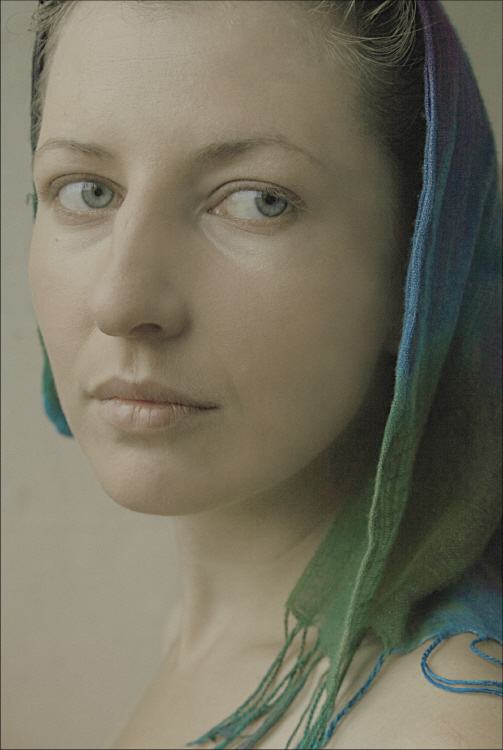 Фотографія девушка в шарфе / Svetlana Korolyova / photographers.ua