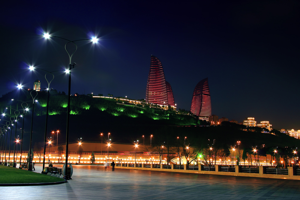 Самый красивый азербайджан. Баку столица. Baki-Баку,столица Азербайджана. Ночной Баку бульвар. Бильгя Азербайджан.