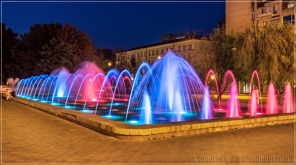 Фотографія Вечерние цвета фонтана "Муза" / Denis Aks / photographers.ua