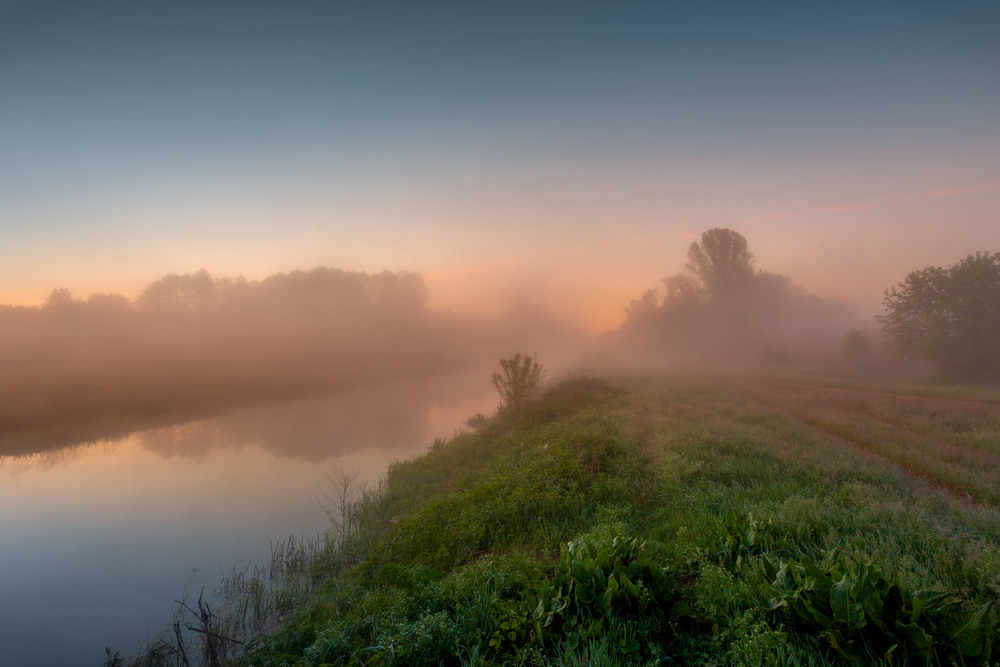 Фотографія Туман огорнув на світанку річку / Ігор Солодовніков / photographers.ua