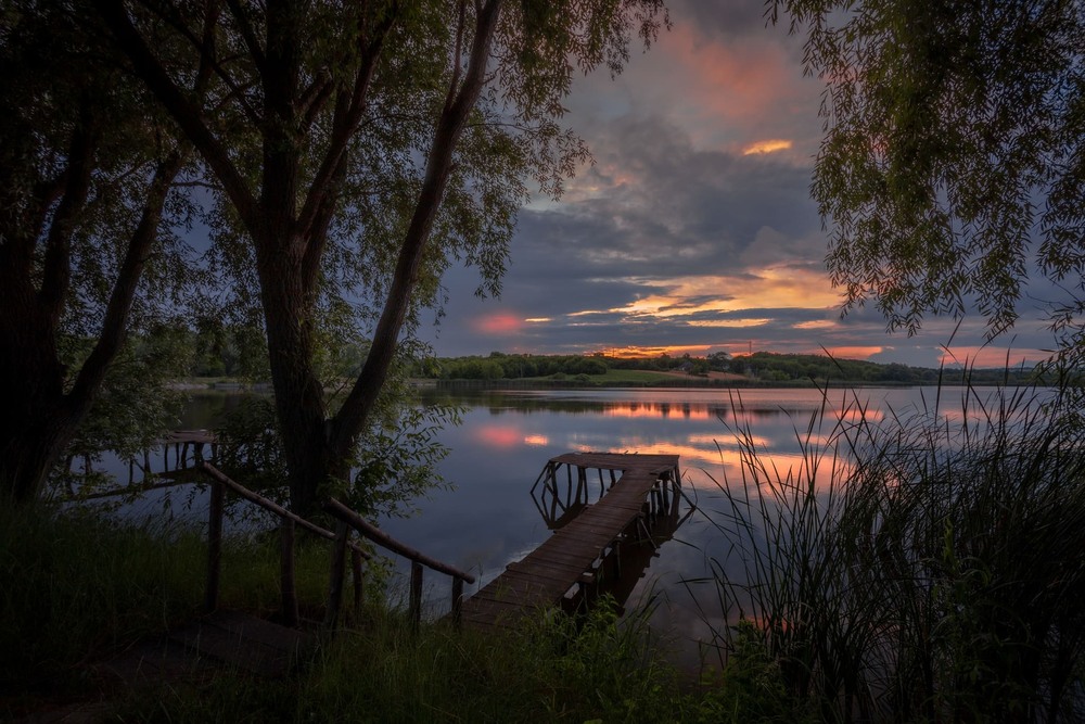Фотографія це і є магія - бачити захід сонця, навіть у найтемніші дні.... / Ігор Солодовніков / photographers.ua