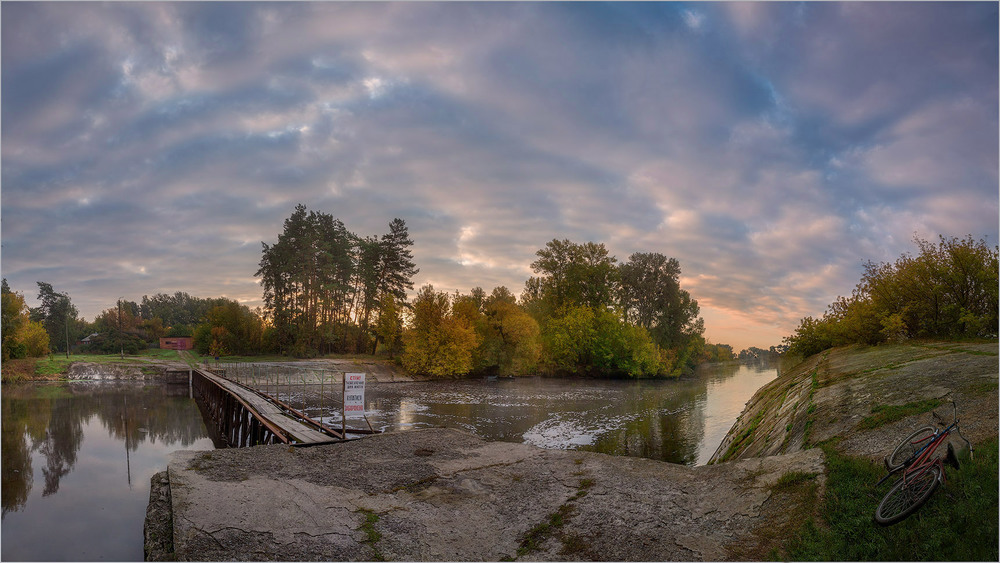 Фотографія Осень приходит на берег реки Уды / KhongNgoc / photographers.ua